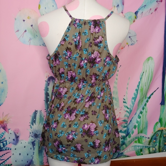 Decree | crochet boho peplum taupe floral tank top large - Picture 2 of 11